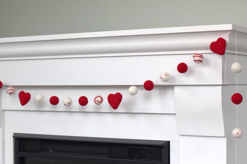 Matthew Mae Valentines Garland - Felt Balls Hearts