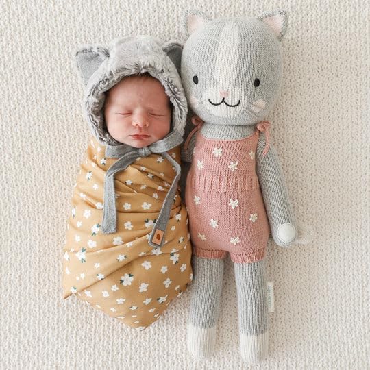 Cuddle Kind Daisy The Kitten 20 Hand-Knit Doll 1