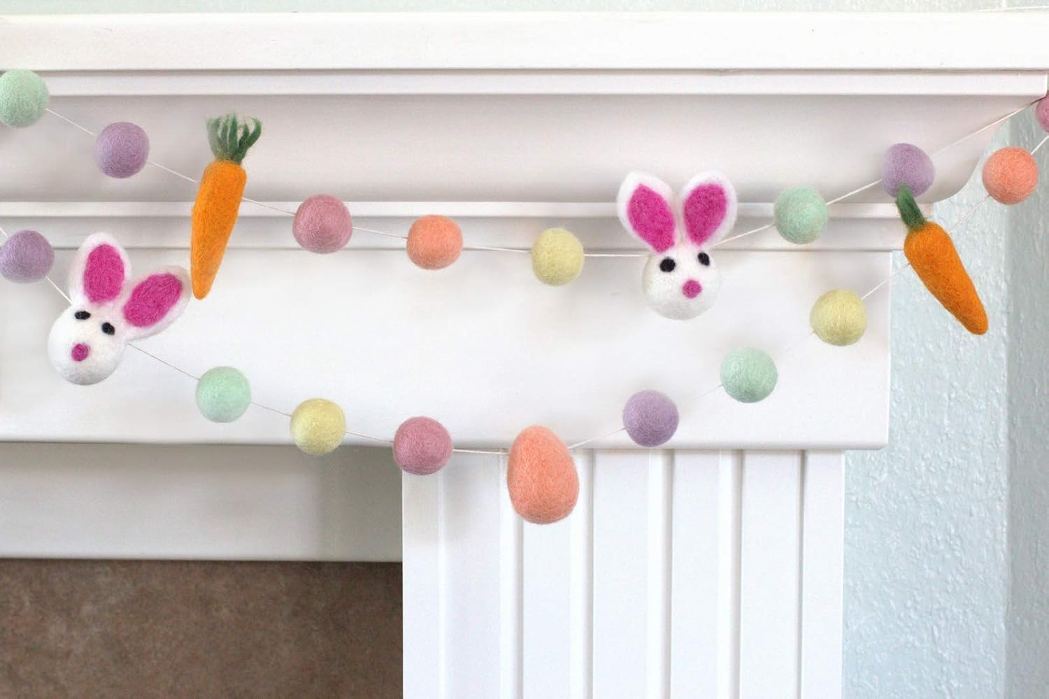 Matthew and Mae 1 Felt Garland with Bunnies Carrots and Eggs