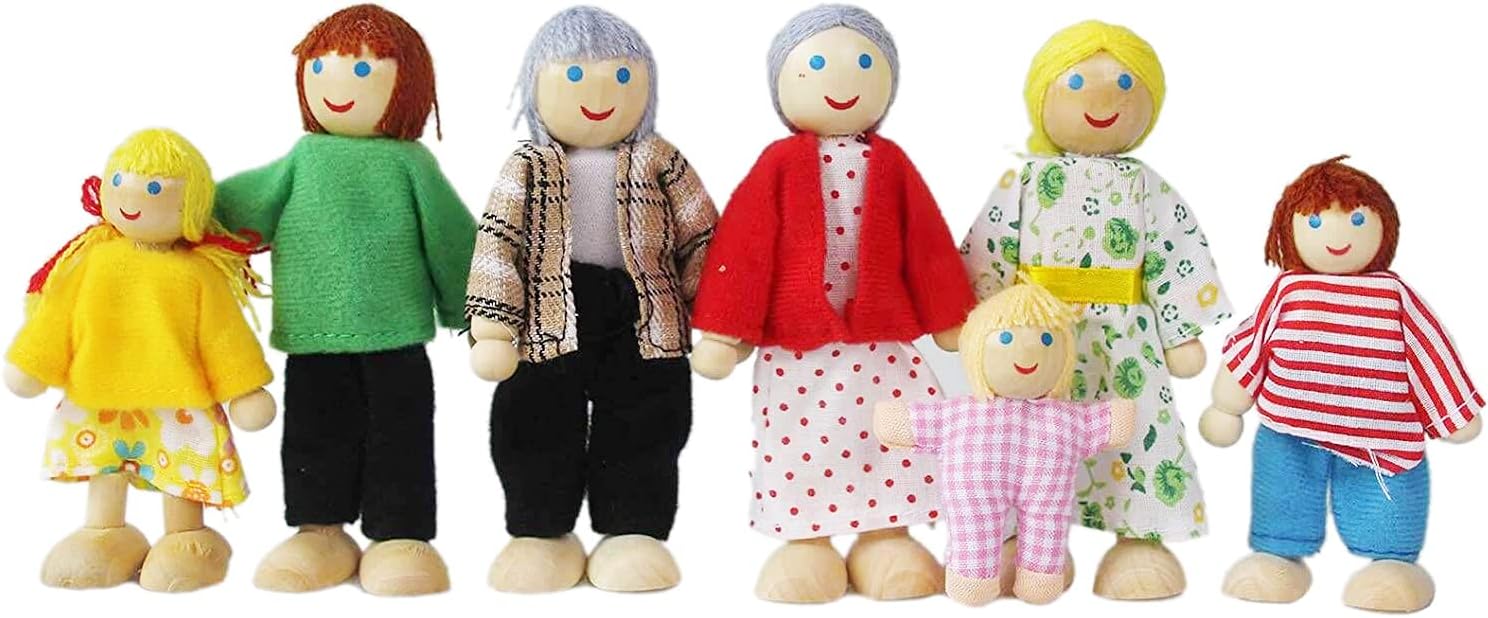 Yeooyoor Wooden Doll House Family 7 Figures