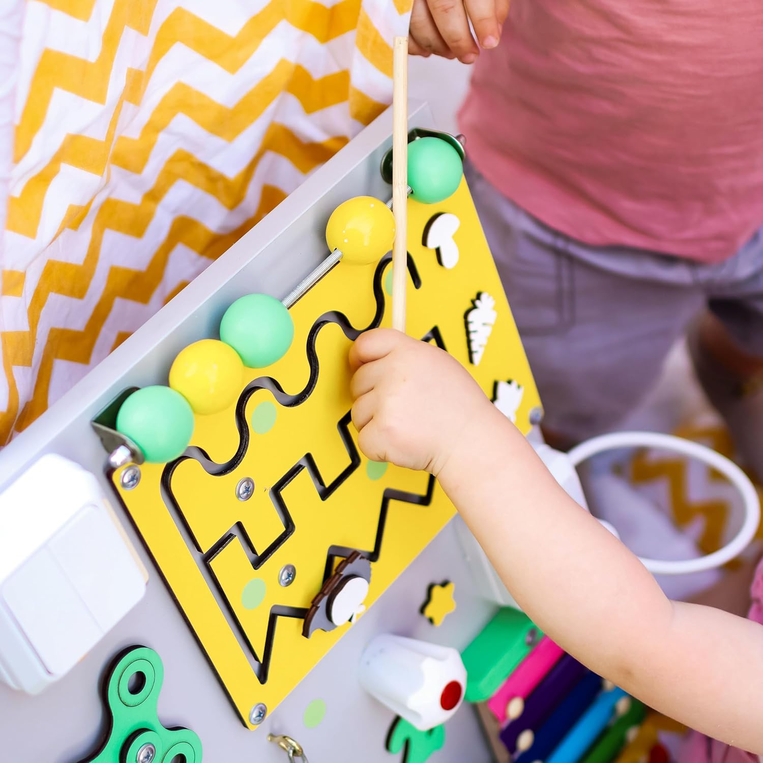 EasyBusy4kids Montessori Busy Board for 1-3 Year Olds