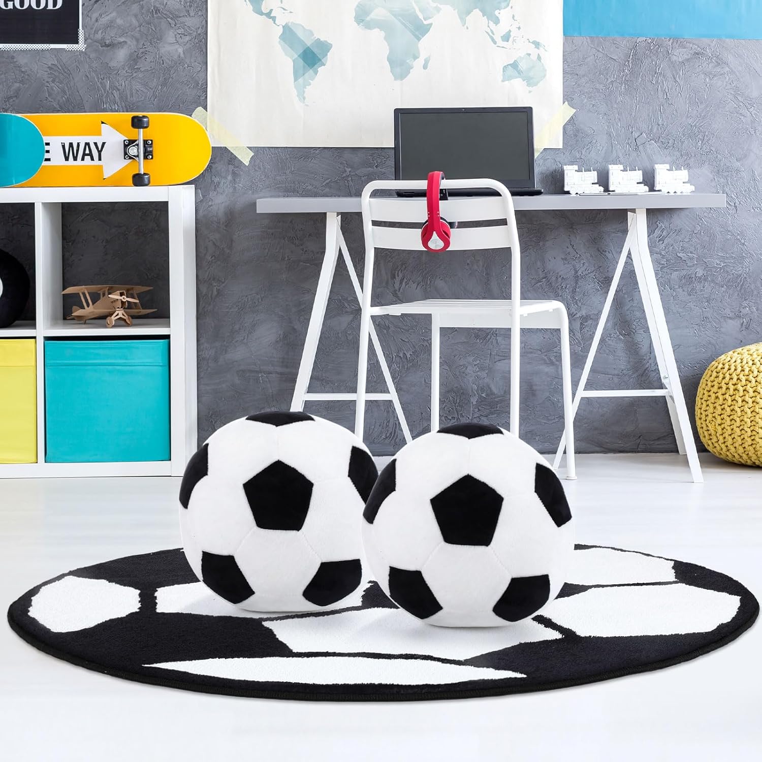 Nuanchu Soccer Plush Pillows and Rug Set